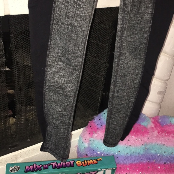 Athleta yoga style stretch pants - Picture 3 of 7